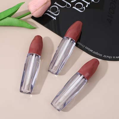 Professionelle unregelmäßige Lippenglasur in verschiedenen Farben für Lippenglasur Reparaturflüssigkeit