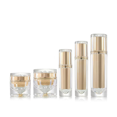Zusammensetzung für die Verpackung von kosmetischen Produkten 30 ml 50 ml 100 ml 30 g 50 g perfekt