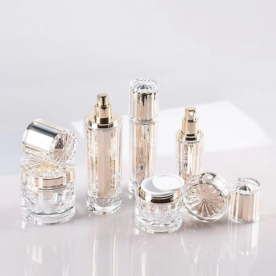 Zusammensetzung für die Verpackung von kosmetischen Produkten 30 ml 50 ml 100 ml 30 g 50 g perfekt