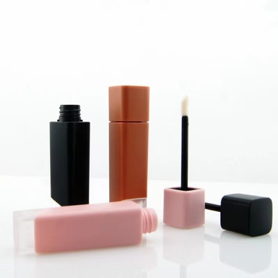 5 ml Lipgloss-Röhre mit leeren Verpackungen
