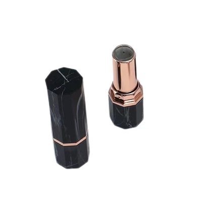 Elegante Sexangle Plastik Lippenstift Hülle Kosmetikbehälter in Schwarz oder Weiß