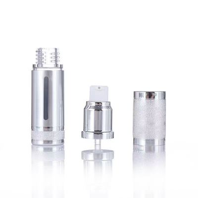 Individuell angepasste Luftlose Pumpenflasche 15 ml 30 ml 50 ml Kunststoff Aluminium