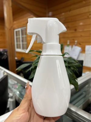 Großhandel PP Material Dauer-Sprühflasche mit kundenspezifischer Farbe und 10000 Stück Mindestbestellmenge