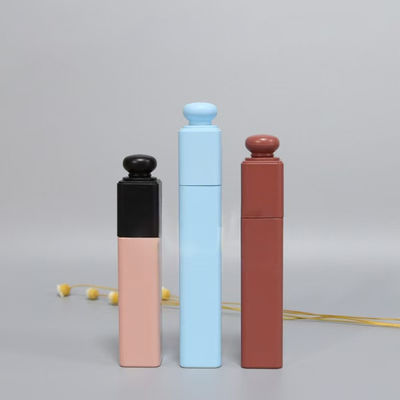 Verschiedene Größenoptionen 5ml 15ml 22ml Ausgewählte Kosmetikmascara-Röhre Flasche mit Bürstenunterstützung Anpassung