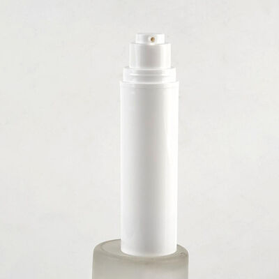 Long Nozzle PP Talcum Powder Spray Bottle for Barber Use with Controlled Dispensing