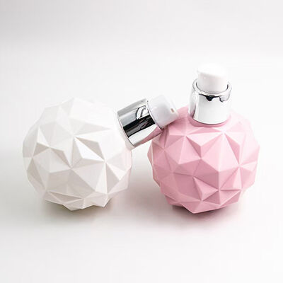 120/300ML Kosmetik-Sprühflasche mit Diamantschliff und lebensmittelechtem Kunststoff für Hautpflege-Lotion-Behälter