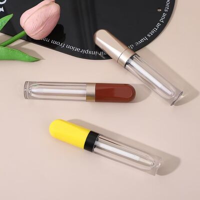 4,5ml Kunststoff-Lipgloss-Tube mit kundenspezifischen Farben und auslaufsicherem Design für Lippenpflegeprodukte