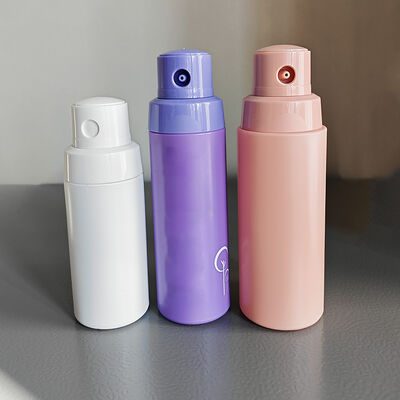Großhandel Plastikpulver-Sprühflaschen 60ML 100ML 150ML für Toilette und Babypulver mit individuellen Farben