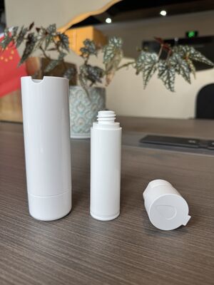 Wholesale 30ml 50ml Twist Plastic Airless Pump Bottle with Vacuum Lotion Pump in ABS+PP and Customized Color