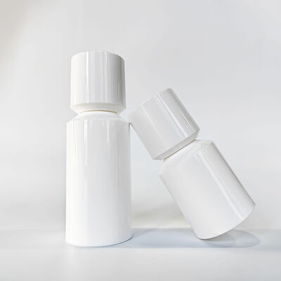 Neue Design-Airless-Pumpflasche mit 30 ml bis 100 ml verhindert Lufteinwirkung und maximiert die Produktnutzung. Hygienisch, keine Fingerkontamination für die Hautpflege
