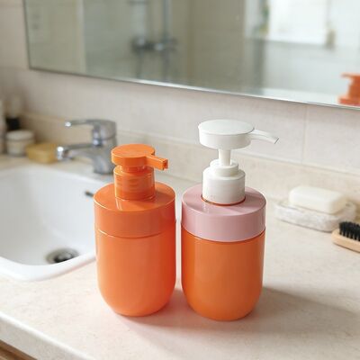 200 ml kristallklare, zertrümmerungsbeständige, leichte kosmetische PET-Flasche mit Lotionspumpe für Hautpflegeverpackungen