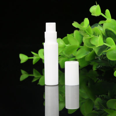 Weißer Parfümstift mit Sprühfunktion, kleine Kapazität für kosmetische Verpackungen