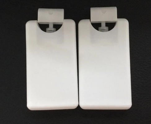 Weißfarbiger Parfümpumpensprayer 20 ml Kunststoff Kreditkarten Sprühflasche