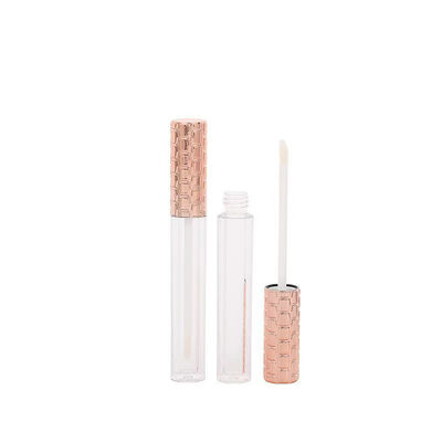 Großhandel 4,5 ml Kunststoff-Lipgloss-Rohr mit goldener Kappe und weißem Pinsel für leeren Kosmetikbehälter