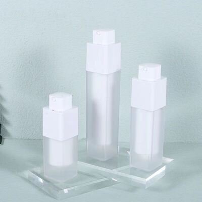 Großhandel quadratische Form 15ml 30ml 50ml Airless-Pumpflasche mit Drehverschluss für Hautpflegeprodukte